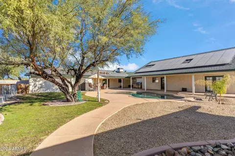 Exterior - 1045 E Cloud Rd, Phoenix, AZ 85086 photo 5 of 10