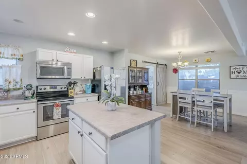 8428 E Keats Ave, Mesa, AZ 85209 photo 3