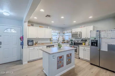 8428 E Keats Ave, Mesa, AZ 85209 photo 4