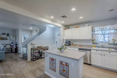 8428 E Keats Ave, Mesa, AZ 85209 photo 5