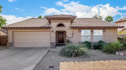 9047 W Lisbon Ln, Peoria, AZ 85381