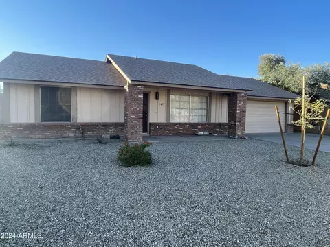 1437 W Monona Dr, Phoenix, AZ 85027