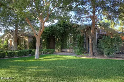 6588 W Willow Ave, Glendale, AZ 85304