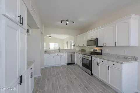 1225 E Redfield Rd, Phoenix, AZ 85022 photo 11