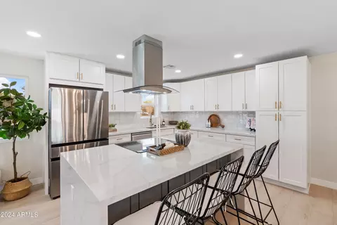 1834 E Broadmor Dr, Tempe, AZ 85282