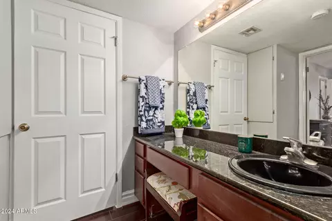 3825 E Camelback Rd #109, Phoenix, AZ 85018 photo 17