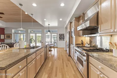 Kitchen - 14 E 14th St, Tempe, AZ 85281 photo 2 of 6