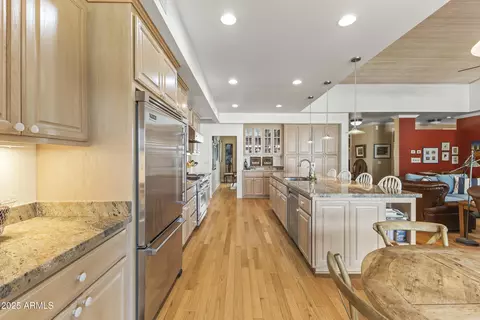 Kitchen - 14 E 14th St, Tempe, AZ 85281 photo 5 of 6