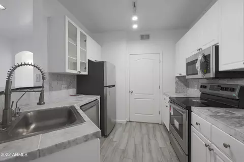 1701 E Colter St #156, Phoenix, AZ 85016 photo 6