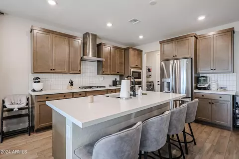 5548 S Granite St, Gilbert, AZ 85298 photo 3