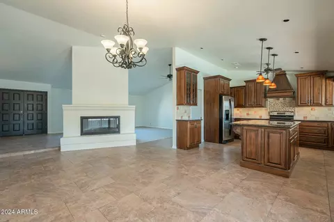 669 E Linda Ln, Gilbert, AZ 85234 photo 12