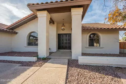 669 E Linda Ln, Gilbert, AZ 85234 photo 4