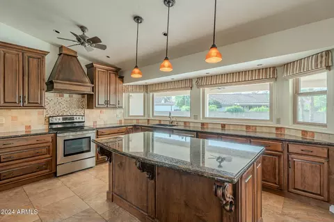 669 E Linda Ln, Gilbert, AZ 85234 photo 13