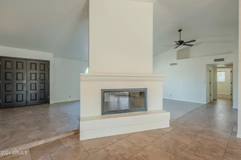 669 E Linda Ln, Gilbert, AZ 85234 photo 9