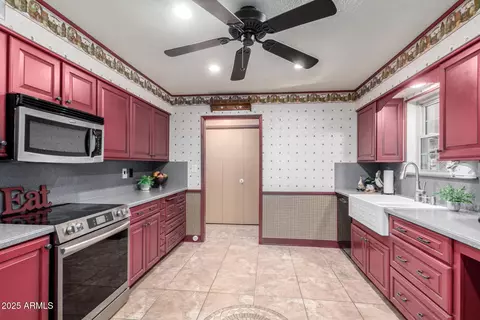 6255 Ensenada St, Mesa, AZ 85205 photo 2