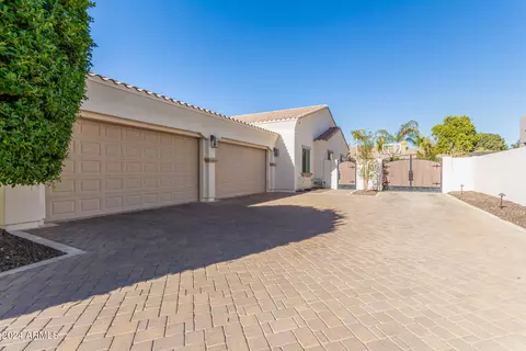 3476 E Bartlett Pl, Chandler, AZ 85249 photo 2