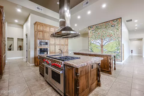 Kitchen - 3702 E Brown Rd, Mesa, AZ 85205 photo 9 of 11