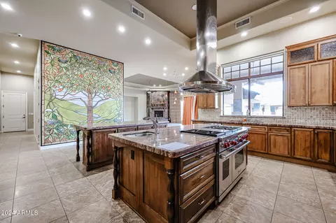 Kitchen - 3702 E Brown Rd, Mesa, AZ 85205 photo 6 of 11