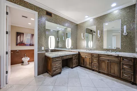 Bath - 3702 E Brown Rd, Mesa, AZ 85205 photo 17 of 31