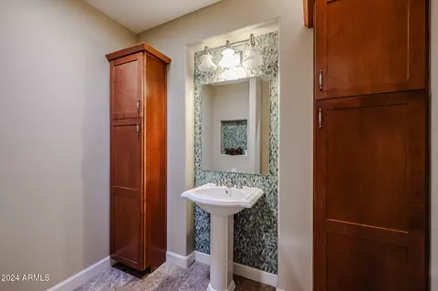 Bath - 3702 E Brown Rd, Mesa, AZ 85205 photo 23 of 31