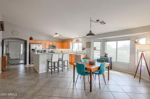684 S 231st Dr, Buckeye, AZ 85326