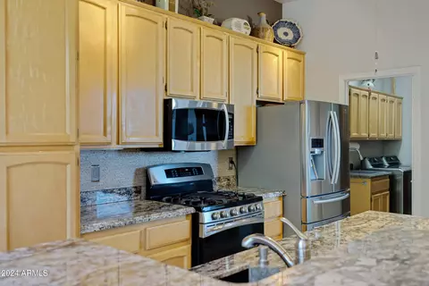 Kitchen - 608 Elk Ridge Dr, Payson, AZ 85541 photo 5 of 9