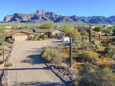 5792 E 12th Ave, Apache Junction, AZ 85119 photo 2
