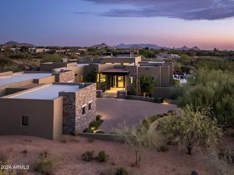 9277 E Happy Hollow Dr, Scottsdale, AZ 85262