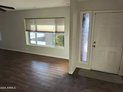 2626 E Vista Dr, Phoenix, AZ 85032 photo 9