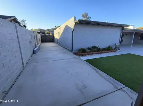2626 E Vista Dr, Phoenix, AZ 85032 photo 13
