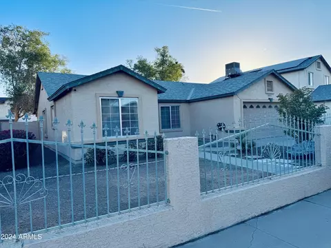6931 W Crittenden Ln, Phoenix, AZ 85033