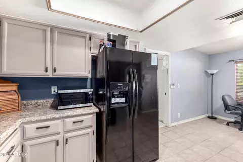 Kitchen - 3020 E Des Moines St, Mesa, AZ 85213 photo 4 of 4