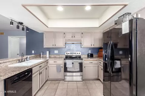 Kitchen - 3020 E Des Moines St, Mesa, AZ 85213 photo 2 of 4