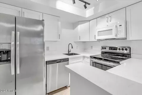 2040 S Longmore -- #68, Mesa, AZ 85202