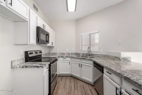 1469 S Boulder St #B, Gilbert, AZ 85296 photo 12