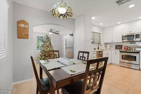 21643 N 29th Dr, Phoenix, AZ 85027 photo 9