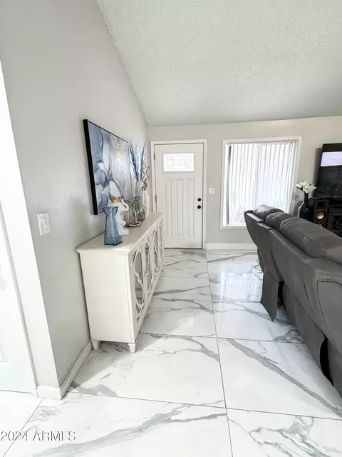 Entry Way - 5656 S 45th Pl, Phoenix, AZ 85040 photo 1 of 3