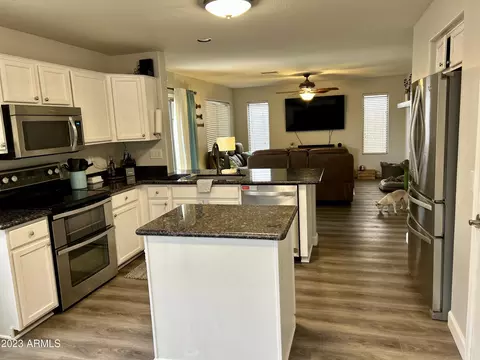 2526 W Big Oak St, Phoenix, AZ 85085 photo 9