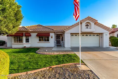 14105 W Sky Hawk Dr, Sun City West, AZ 85375