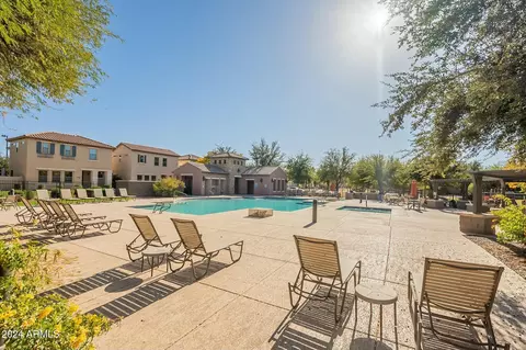 Exterior - 4728 E Waterman St #101, Gilbert, AZ 85297 photo 5 of 19