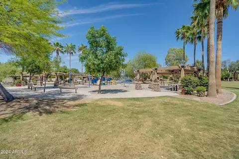 Exterior - 4728 E Waterman St #101, Gilbert, AZ 85297 photo 10 of 19