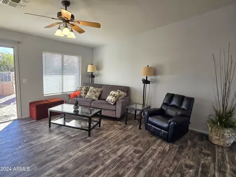 Living - 2101 S Meridian Rd #421, Apache Junction, AZ 85120 photo 1 of 2