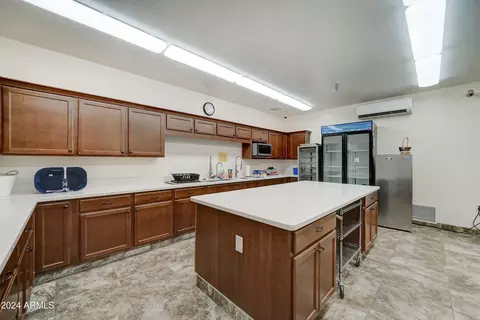 Kitchen - 2101 S Meridian Rd #421, Apache Junction, AZ 85120 photo 3 of 3
