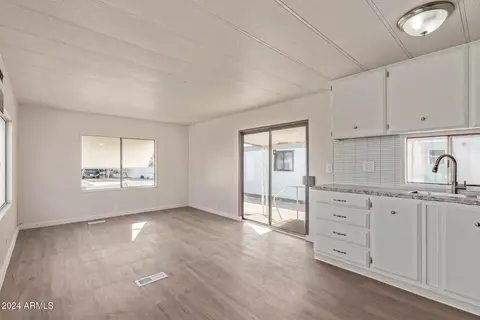 10712 E Apache Trl #A10, Apache Junction, AZ 85120 photo 5