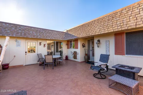 10413 W Camelot Cir, Sun City, AZ 85351