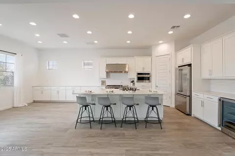 214 E Taurus Pl, Chandler, AZ 85249 photo 5