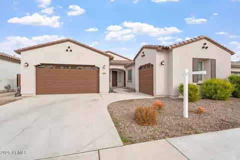 214 E Taurus Pl, Chandler, AZ 85249