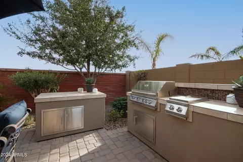 Exterior - 2595 S Jeffry St, Gilbert, AZ 85295 photo 8 of 12