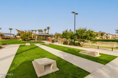 View/Area - 2595 S Jeffry St, Gilbert, AZ 85295 photo 2 of 4