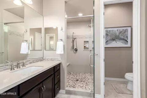Bath - 2595 S Jeffry St, Gilbert, AZ 85295 photo 3 of 6
